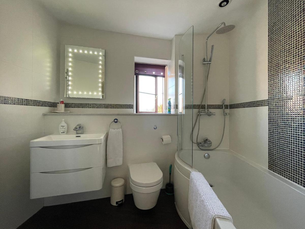 St Georges Balcony Suite With Parking Portsmouth Eksteriør bilde