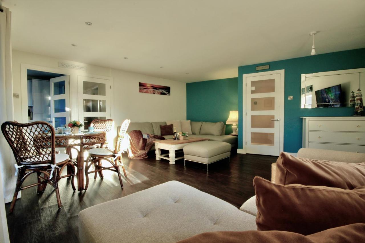 St Georges Balcony Suite With Parking Portsmouth Eksteriør bilde