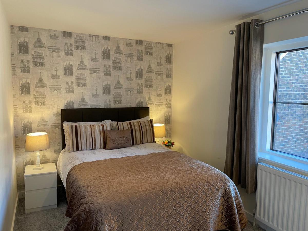 St Georges Balcony Suite With Parking Portsmouth Eksteriør bilde