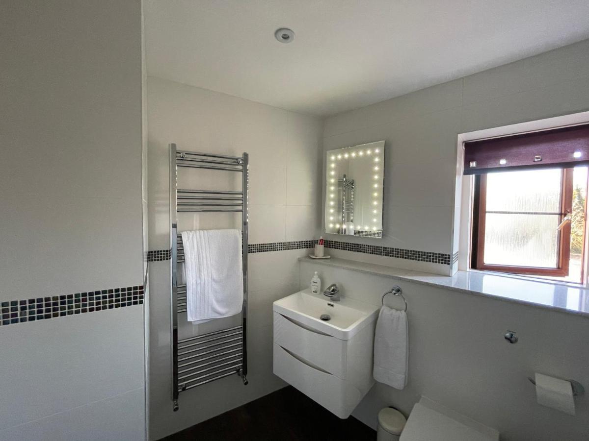 St Georges Balcony Suite With Parking Portsmouth Eksteriør bilde