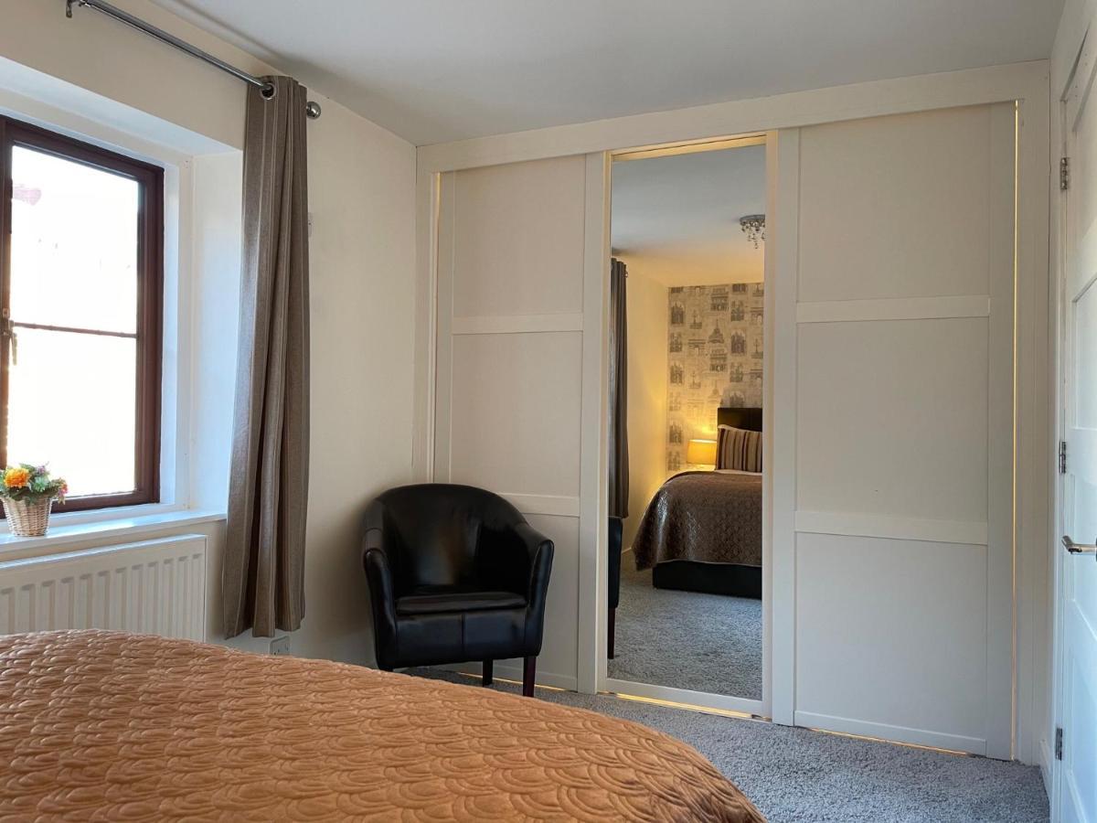 St Georges Balcony Suite With Parking Portsmouth Eksteriør bilde