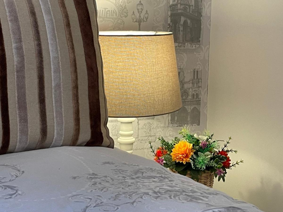 St Georges Balcony Suite With Parking Portsmouth Eksteriør bilde